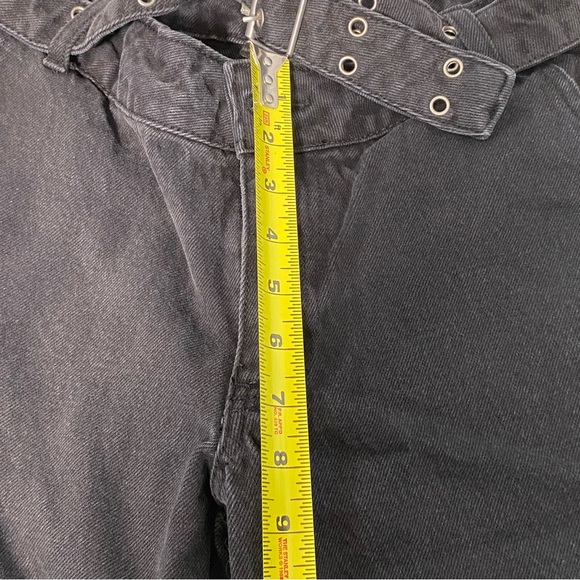 Forever 21 washed black denim belted cargo jeans size 25 goth straight leg punk - Picture 9 of 9